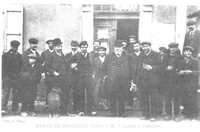  1909 Jean Jaures depute rend visite aux megisiers en greve de Graulet depuis 147 jours_new.jpg 